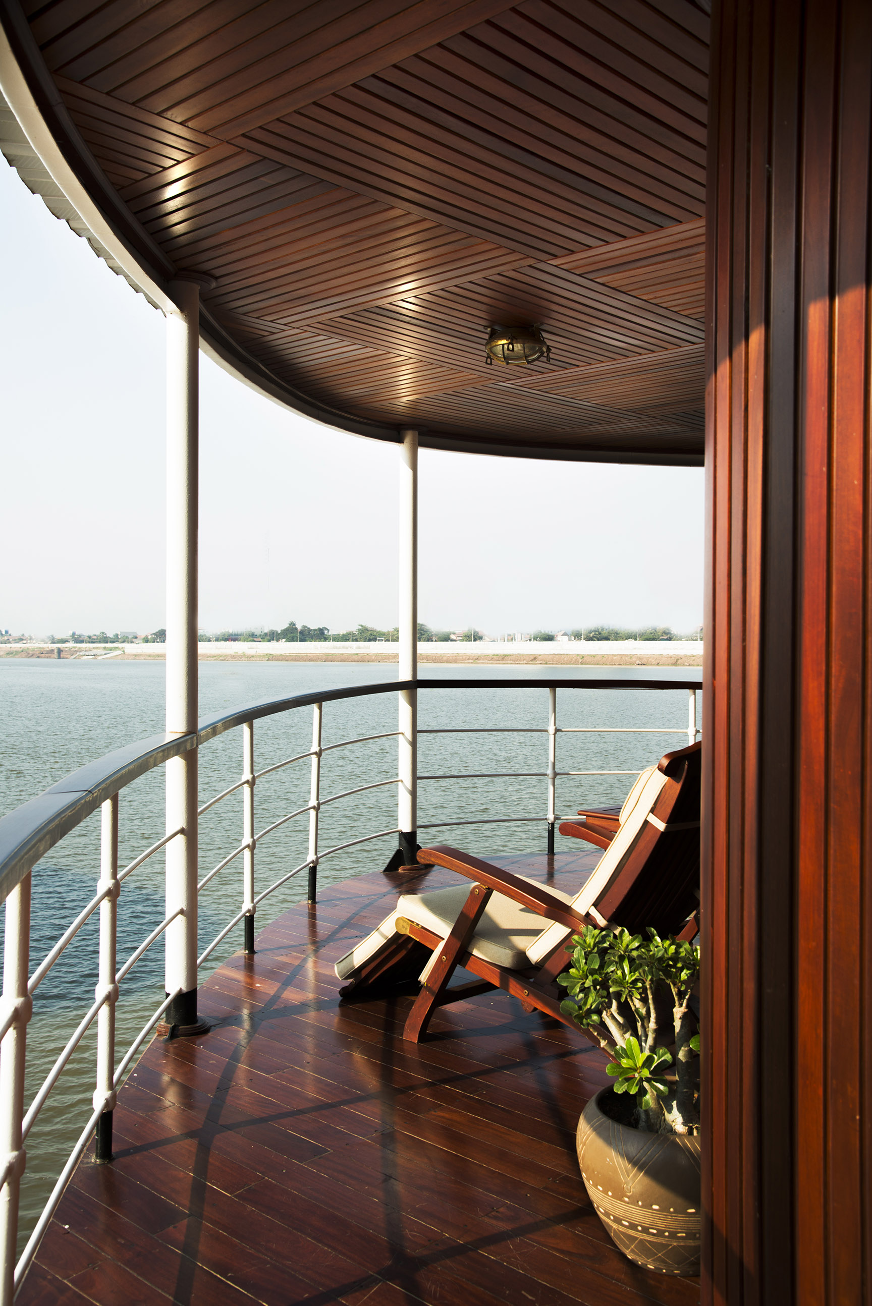 Pandaw RV Bassac Terrace.jpg